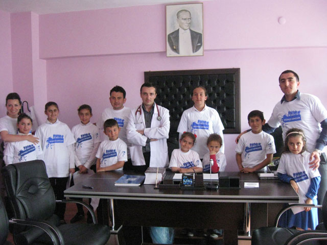 Bilinçli Gençler Derneği - Türkiye Bilinçli Gençlik Projesi - Bilinçli Gençler