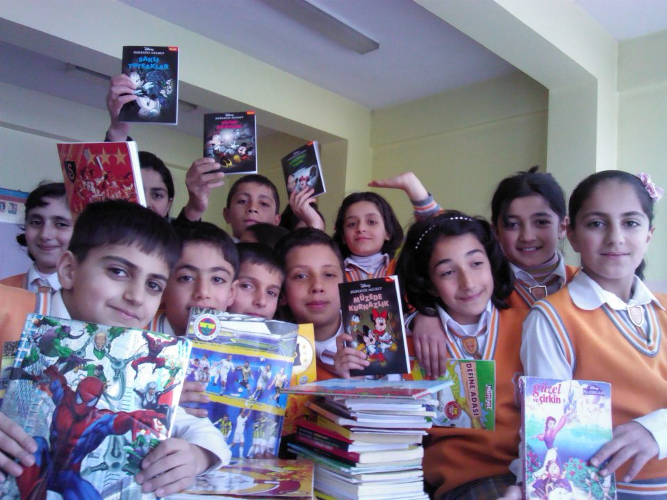 Bilinçli Gençler Derneği - Türkiye Bilinçli Gençlik Projesi - "HEPİMİZ EL ELE OKUYORUZ" - Timur İlköğretim Okulu - ANKARA