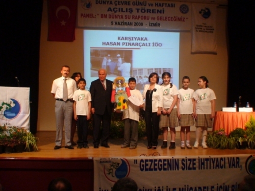 Bilinçli Gençler Derneği - Türkiye Bilinçli Gençlik Projesi - "ÇIĞIRTKAN SOKAK GAZETECİLİĞİ: YAZIYOR YAZIYOR HASAN PINARÇALI ÇEVRE GÖNÜLLÜLERİ GAZETESİ YAZIYOR" - Hasan Pınarcalı İlköğretim Okulu - İZMİR