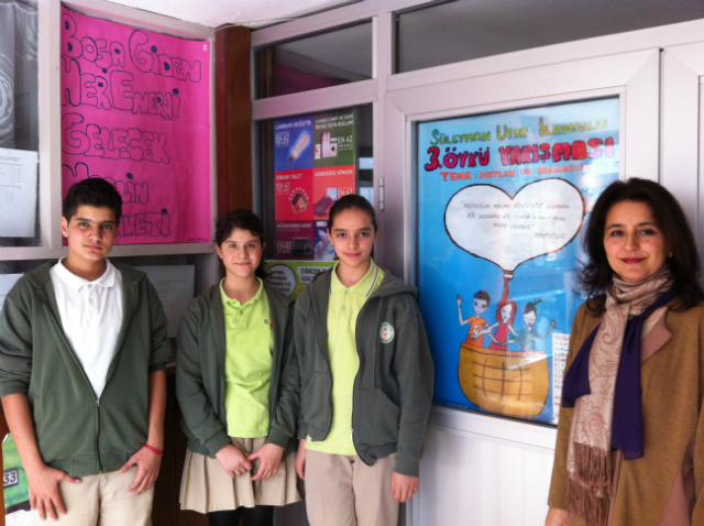 Bilinçli Gençler Derneği - Türkiye Bilinçli Gençlik Projesi - "DOSTLUĞUN KOLLARI BİRBİRİMİZİ DÜNYANIN BİR UCUNDAN BİR UCUNA KUCAKLAYABİLECEK KADAR UZUNDUR" - Süleyman Uyar İlköğretim Okulu - ANKARA