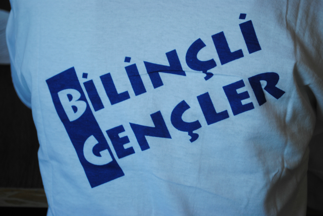 Bilinçli Gençler Derneği - Türkiye Bilinçli Gençlik Projesi - "BİLİNÇLİ SORGULUYORUZ" - Adaklı Lisesi - BİNGÖL