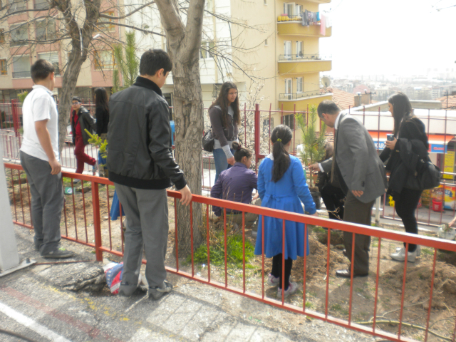 Bilinçli Gençler Derneği - Türkiye Bilinçli Gençlik Projesi - "ANADOLUYU AĞAÇLANDIRMAYA GİDİYORUZ" - Anadolu Ortaokulu - ANKARA