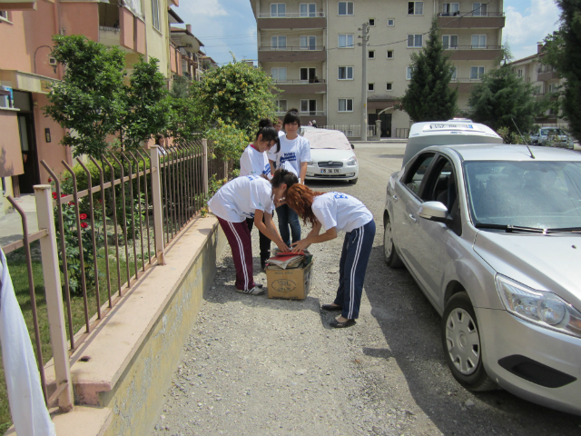 Bilinçli Gençler Derneği - Türkiye Bilinçli Gençlik Projesi - "ATMAYALIM, YAKMAYALIM, TOPLAYALIM" - Burdur Kız Teknik ve Meslek Lisesi - BURDUR