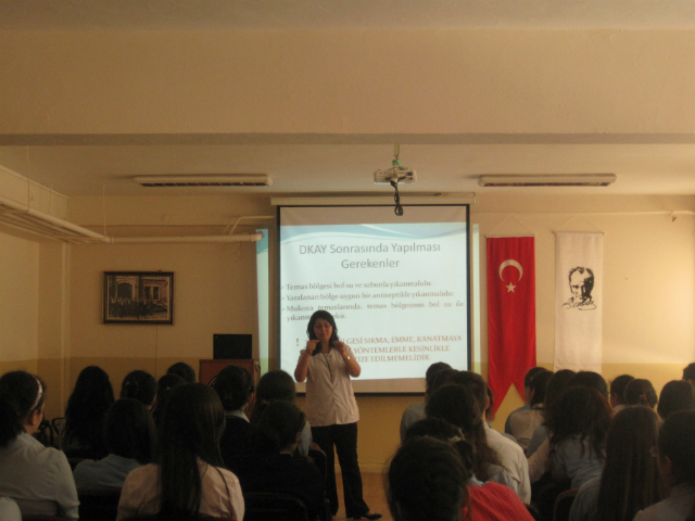 Bilinçli Gençler Derneği - Türkiye Bilinçli Gençlik Projesi - "MESLEĞİMİZDE BİLİNÇLENİYORUZ" - Bakırköy 70. Yıl Anadolu Sağlık Meslek Lisesi - İSTANBUL