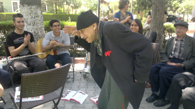 Bilinçli Gençler Derneği - Türkiye Bilinçli Gençlik Projesi - "HUZUREVİ ZİYARETİ" - Adana İmkb Anadolu Öğretmen Lisesi - ADANA