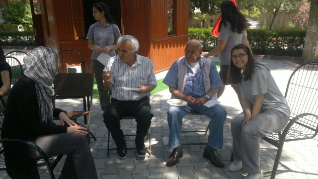 Bilinçli Gençler Derneği - Türkiye Bilinçli Gençlik Projesi - "HUZUREVİ ZİYARETİ" - Adana İmkb Anadolu Öğretmen Lisesi - ADANA