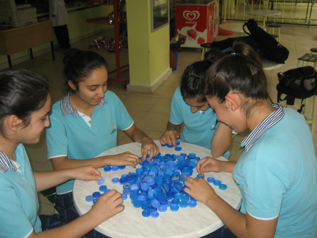 Bilinçli Gençler Derneği - Türkiye Bilinçli Gençlik Projesi - "KARDEŞLERİMİZ İÇİN ELELE" - Kilis Anadolu Lisesi - KİLİS