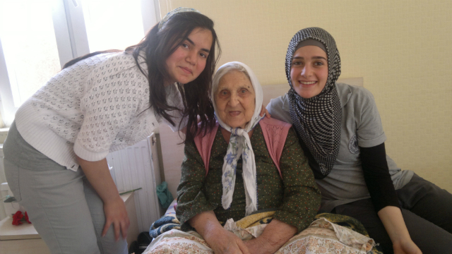 Bilinçli Gençler Derneği - Türkiye Bilinçli Gençlik Projesi - "HUZUREVİ ZİYARETİ" - Adana İmkb Anadolu Öğretmen Lisesi - ADANA