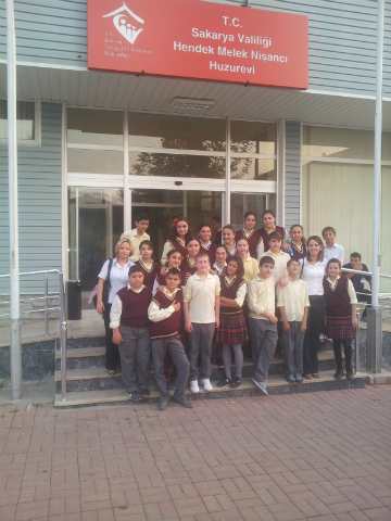 Bilinçli Gençler Derneği - Türkiye Bilinçli Gençlik Projesi - "BAYRAMDA BÜYÜKLER ZİYARET EDİLİR" - İsmet İnönü İlköğretim Okulu - SAKARYA