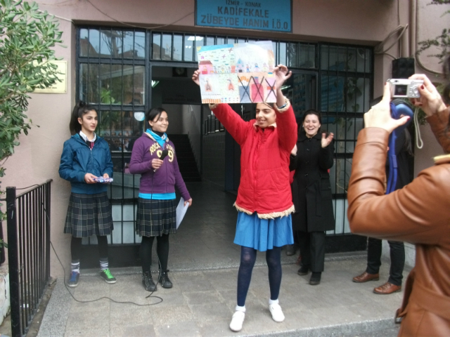 Bilinçli Gençler Derneği - Türkiye Bilinçli Gençlik Projesi - "EĞİTİMDEN SAĞLIĞA UZANAN ELLER" - Kadifekale Zübeyde Hanım İlköğretim Okulu - İZMİR