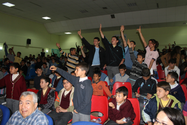 Bilinçli Gençler Derneği - Türkiye Bilinçli Gençlik Projesi - "KIYILARIN TEMİZLİĞİ" - Saadet Emir İlköğretim Okulu - İZMİR