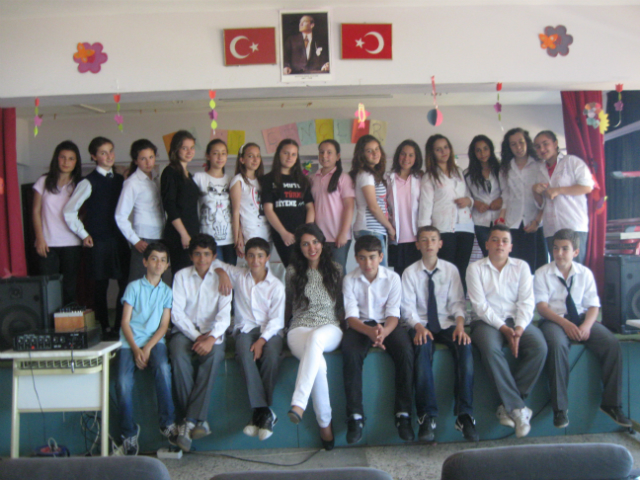 Bilinçli Gençler Derneği - Türkiye Bilinçli Gençlik Projesi - "AH ŞU GENÇLER" - Yeniköy Örfi Çetinkaya İlköğretim Okulu - İSTANBUL