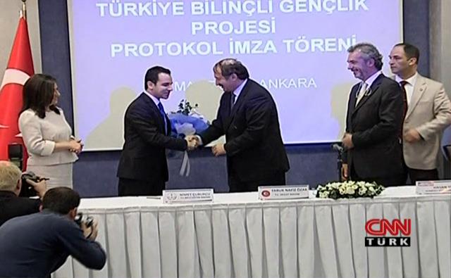 Kerem Hasanoğlu ve Faruk Nafiz Özak